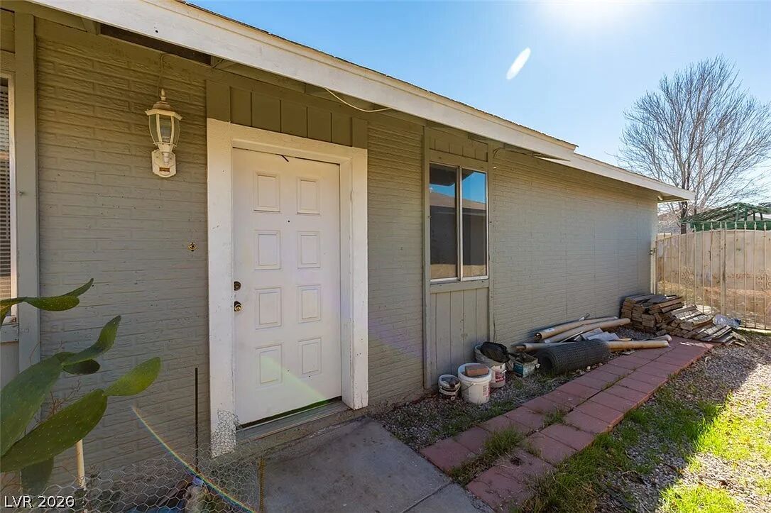 4525 Bingham Avenue Property Photo 1
