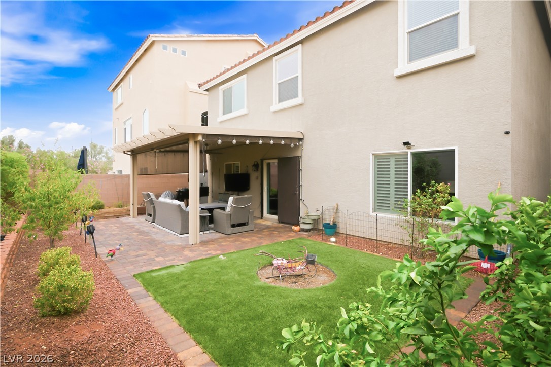 10121 Arbor Brook Court Property Photo 12