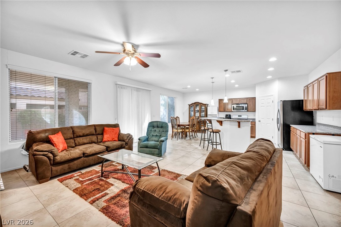 7576 Shiny Bangle Court Property Photo 13