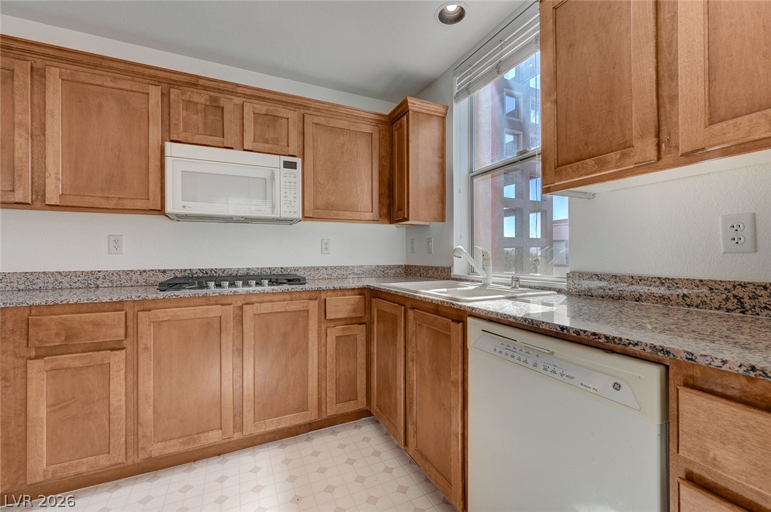 83 East Agate Avenue 302 Property Photo 5