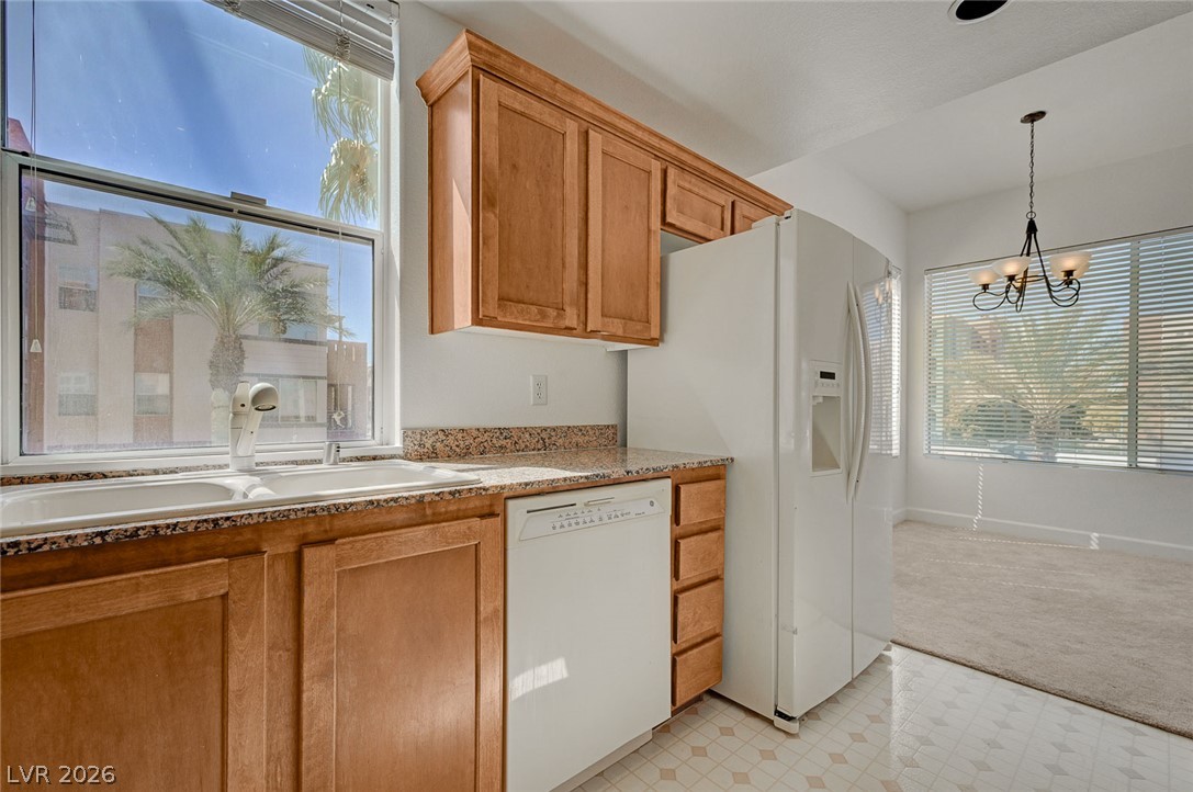 83 East Agate Avenue 302 Property Photo 7