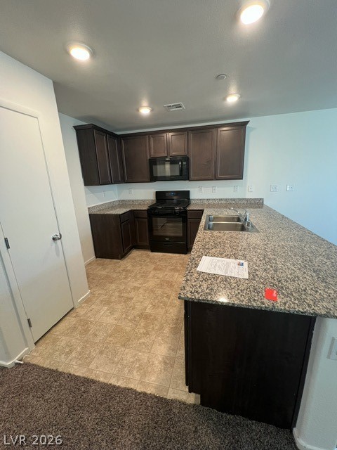 4561 Woolcomber Street Property Photo 3