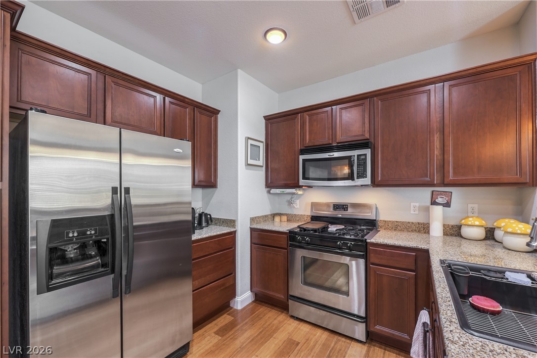 1525 Spiced Wine Avenue 12103 Property Photo 11