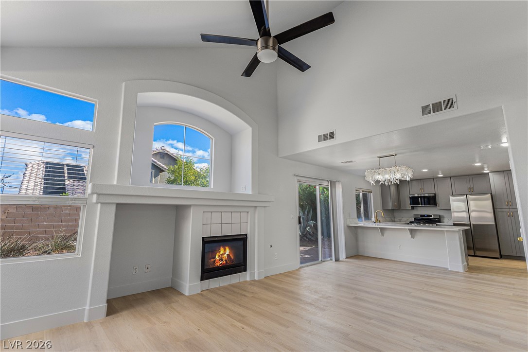 10416 Horseback Ridge Avenue Property Photo 10