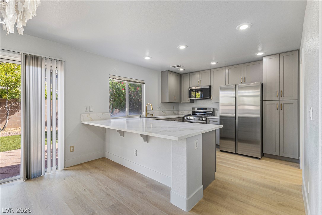 10416 Horseback Ridge Avenue Property Photo 13