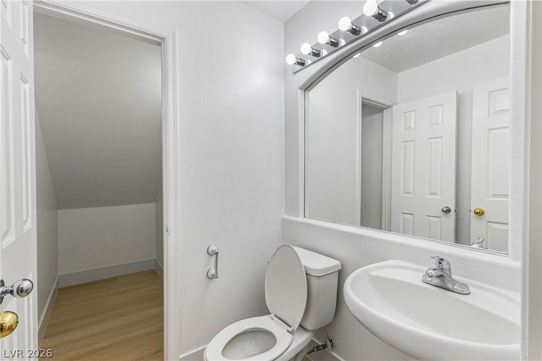 10416 Horseback Ridge Avenue Property Photo 18