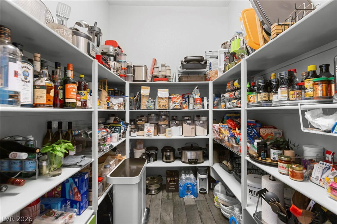 327 Castle Wynd Avenue Property Photo 37