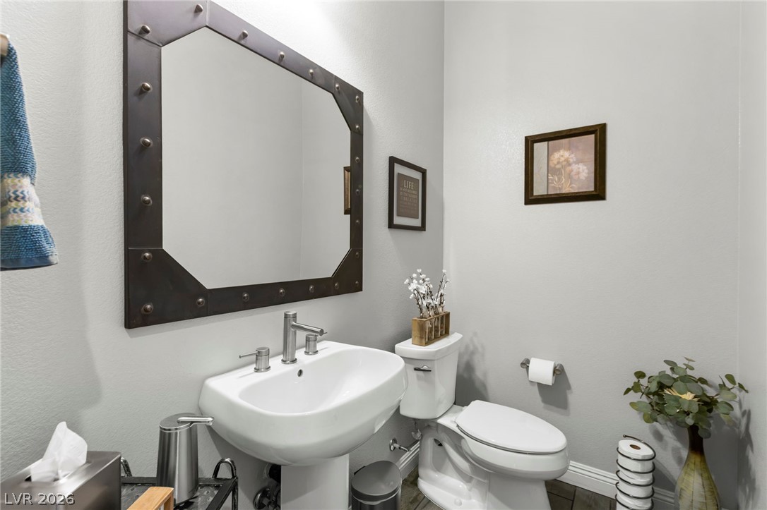 327 Castle Wynd Avenue Property Photo 38