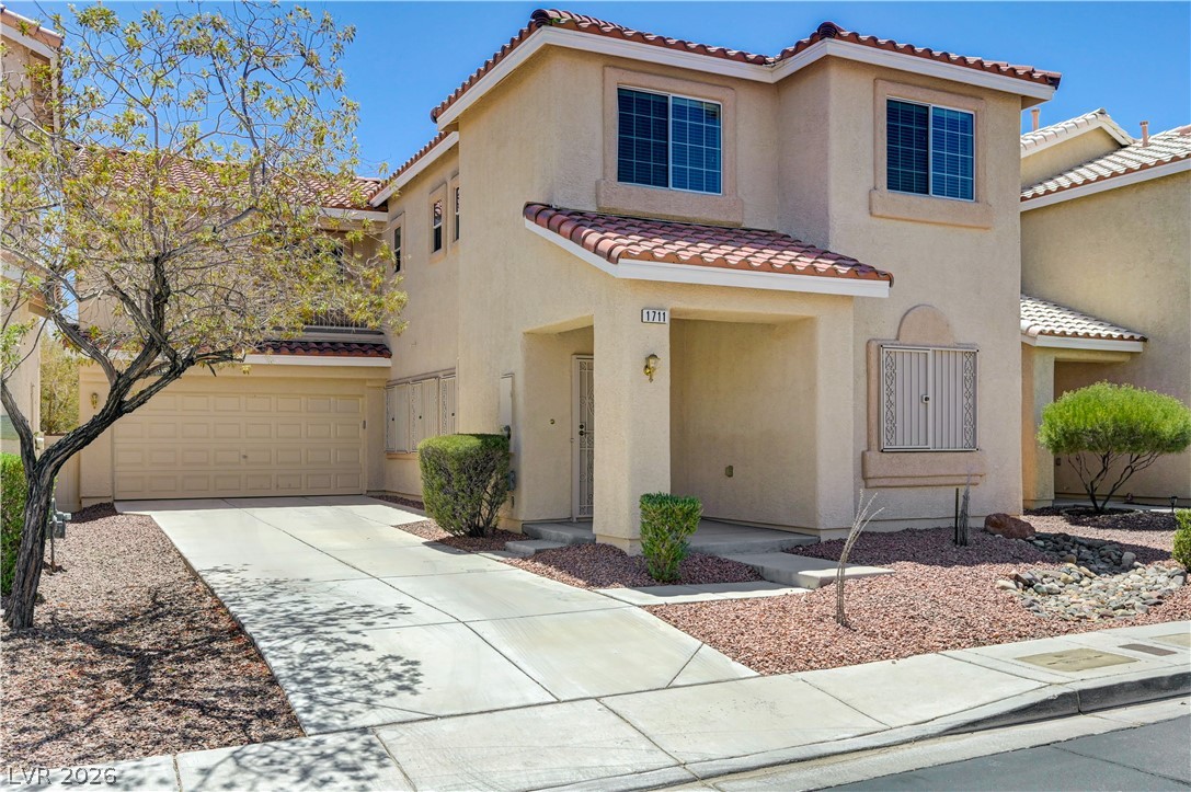 1711 Spotted Wolf Avenue Property Photo 3