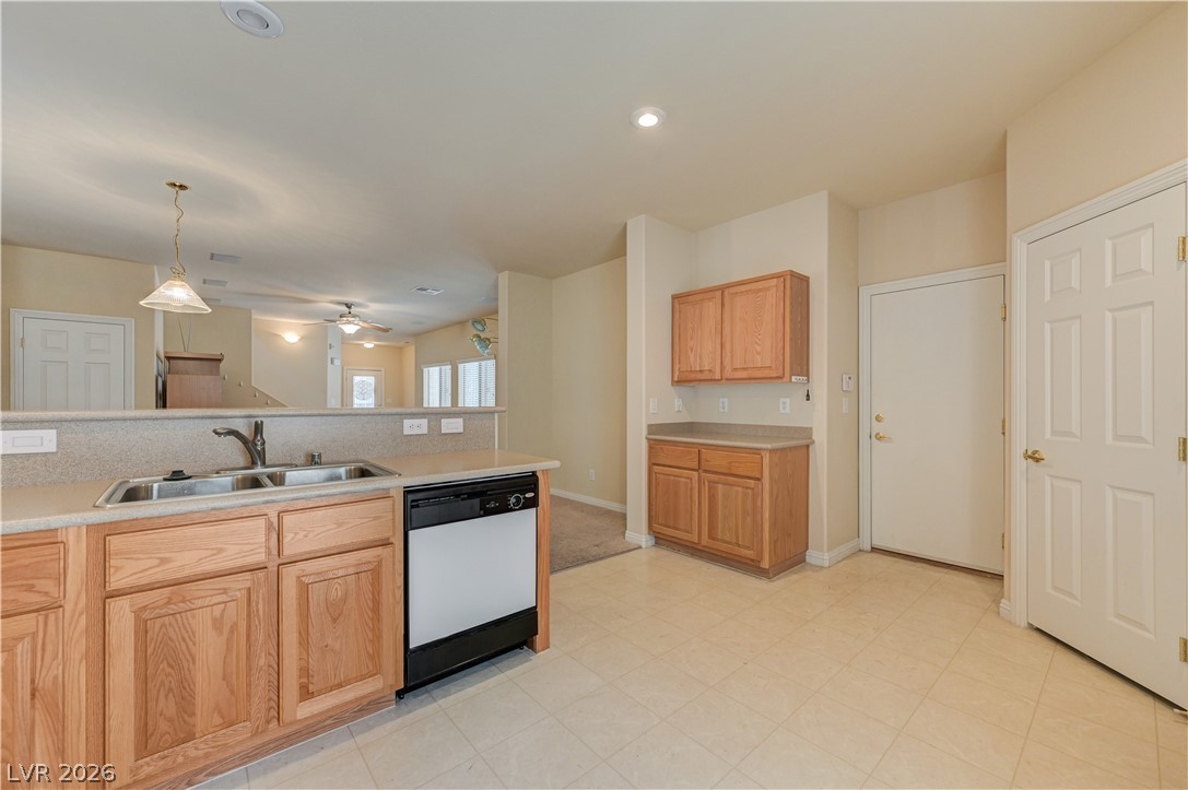 1711 Spotted Wolf Avenue Property Photo 18