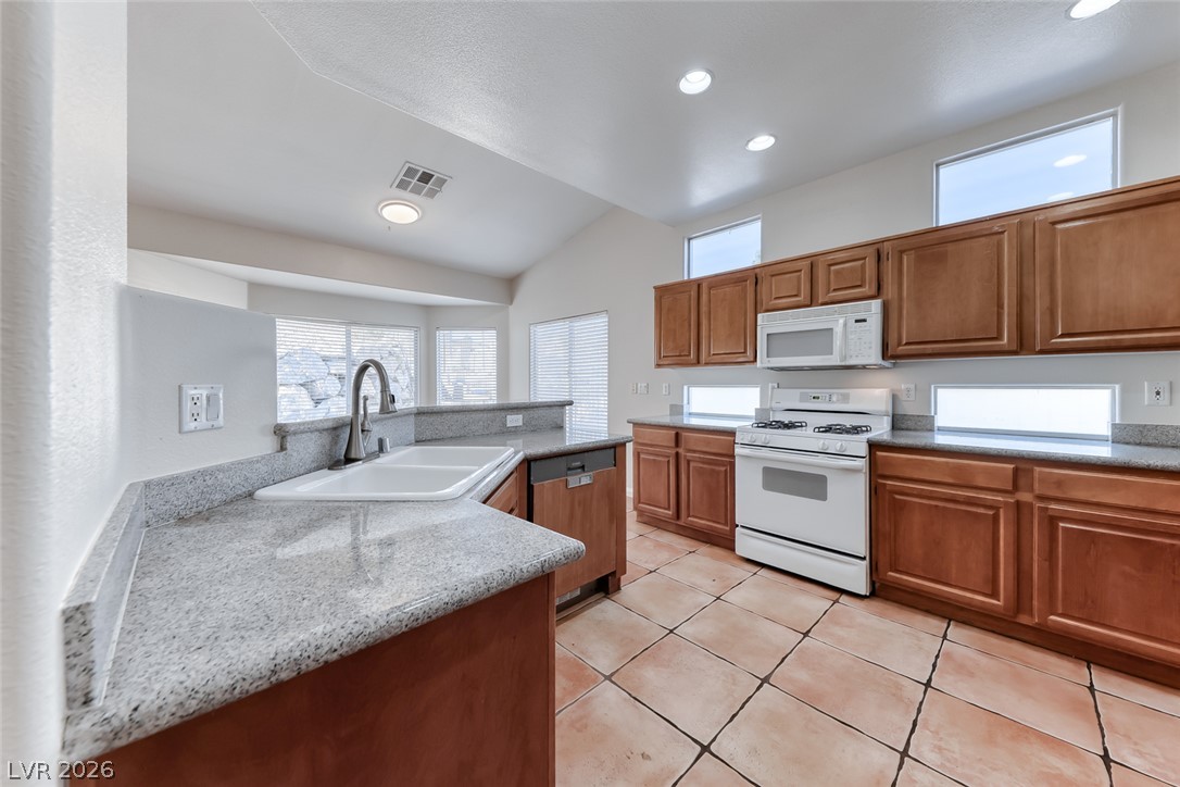 698 Magic Cove Court Property Photo 15