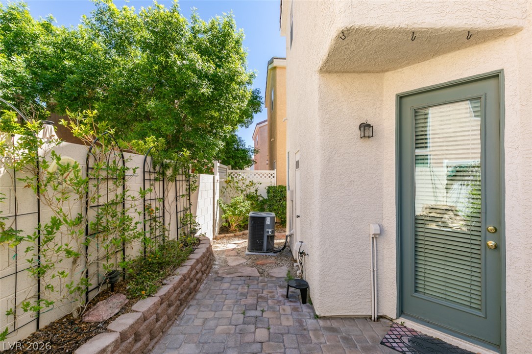 1592 Evening Spirit Avenue Property Photo 42