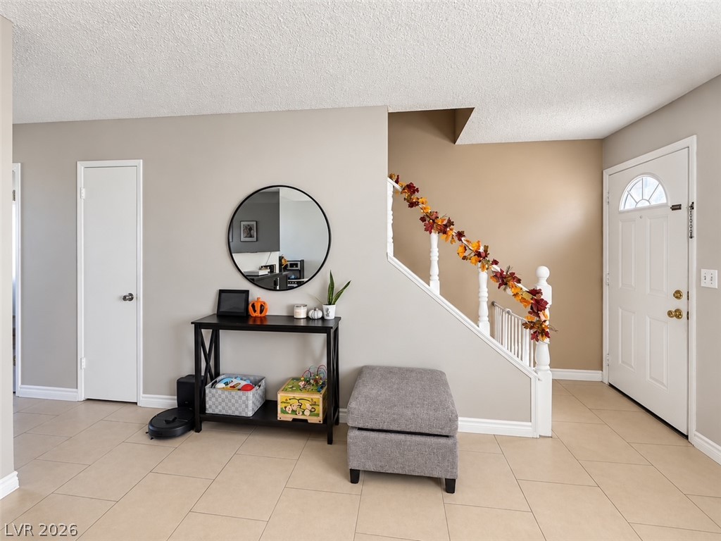 651 Greenbriar Townhouse Way Property Photo 2