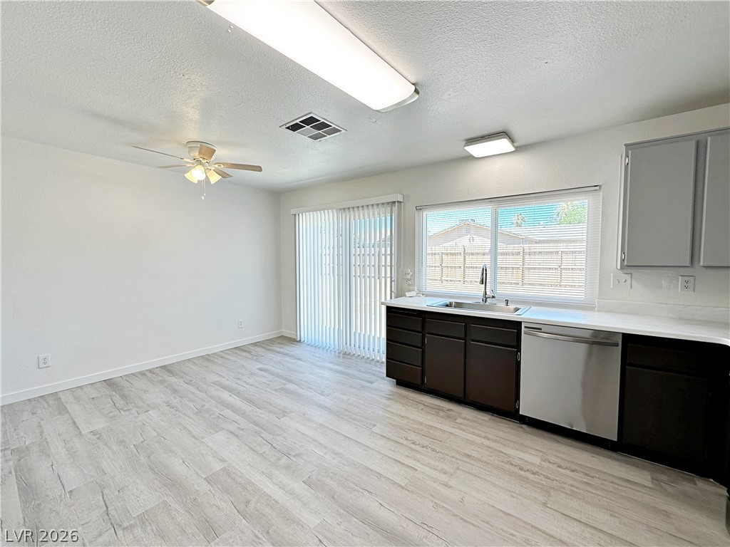 2501 Oak Glen Way Property Photo 9