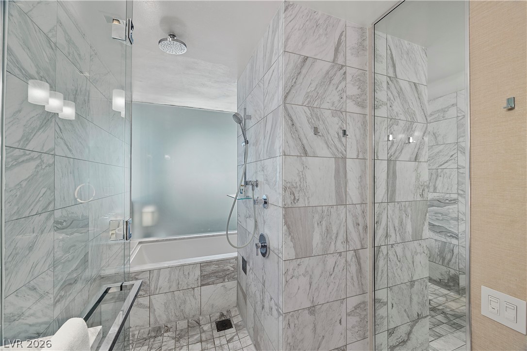 4381 West Flamingo Road 26310 Property Photo 14