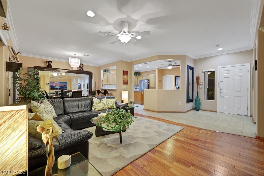 3050 Seaford Peak Drive Property Photo 6