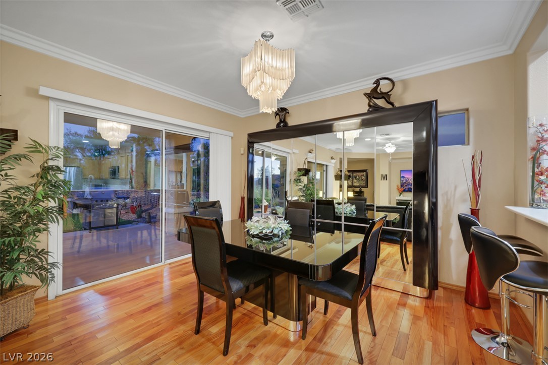 3050 Seaford Peak Drive Property Photo 9
