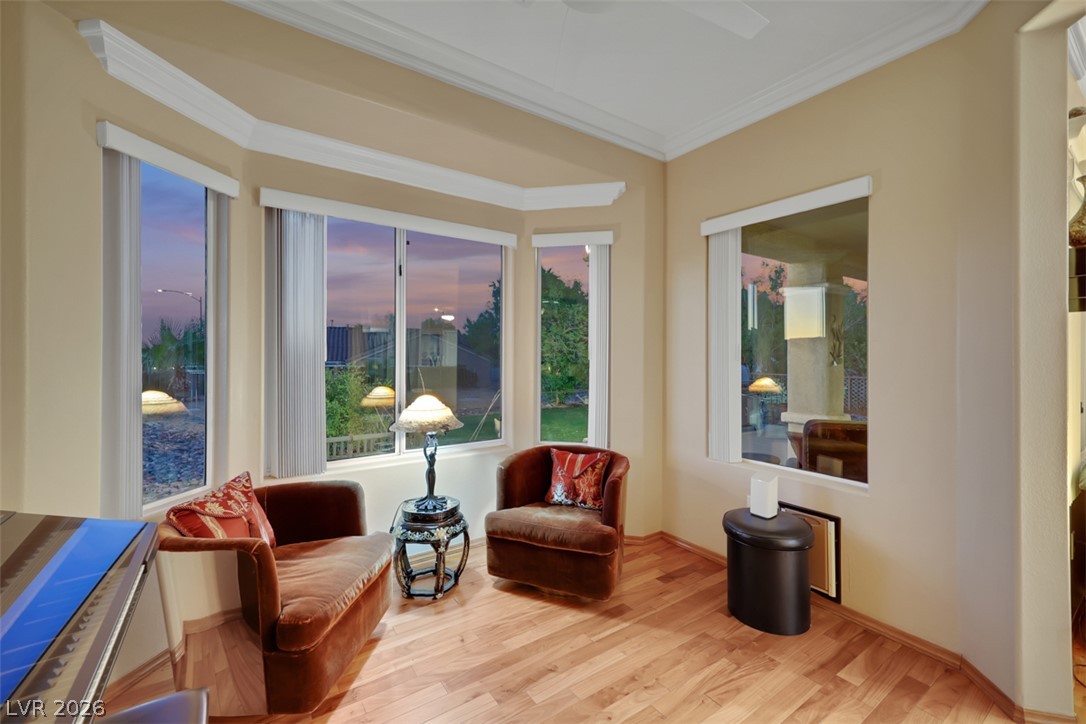 3050 Seaford Peak Drive Property Photo 13