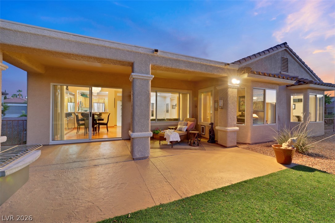 3050 Seaford Peak Drive Property Photo 15