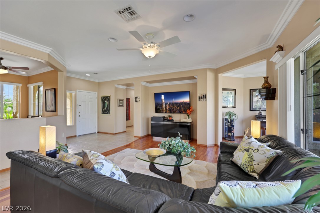 3050 Seaford Peak Drive Property Photo 21