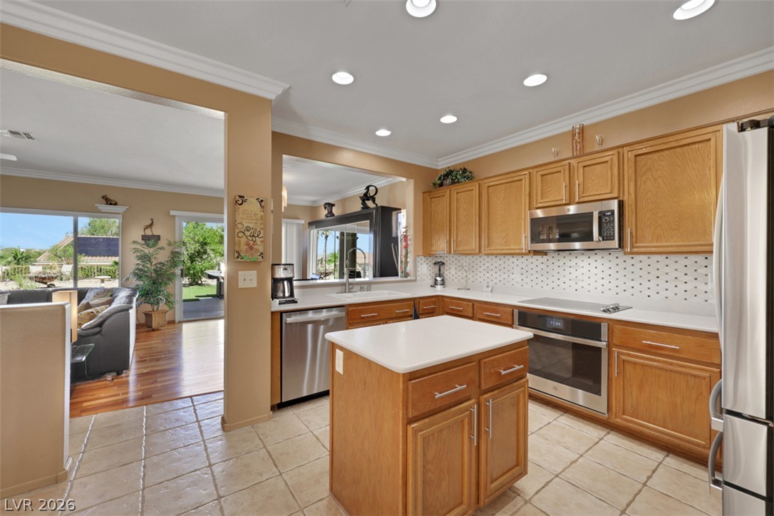 3050 Seaford Peak Drive Property Photo 32