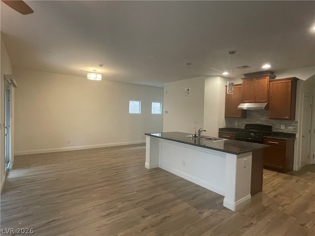 4 Ladasa Court Property Photo 7