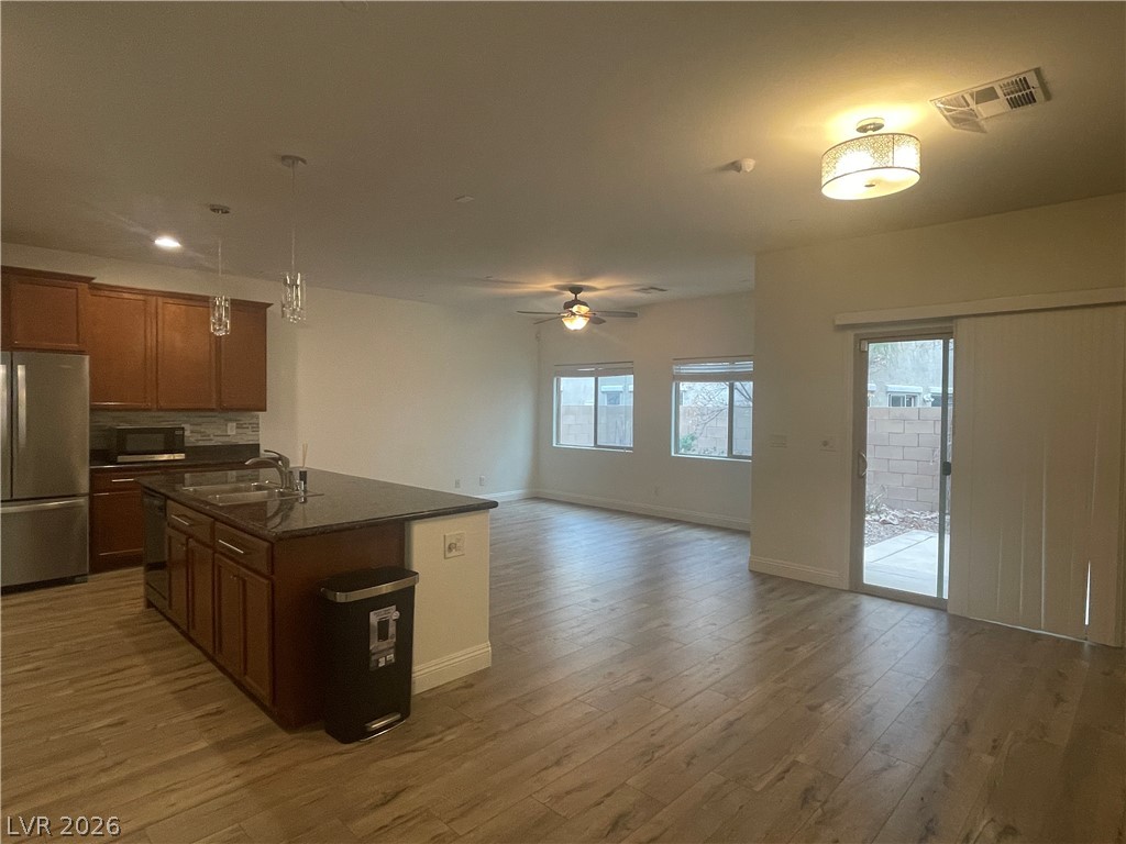 4 Ladasa Court Property Photo 10