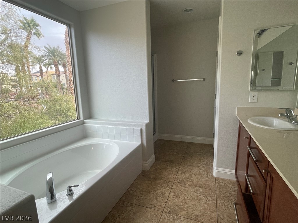 4 Ladasa Court Property Photo 18