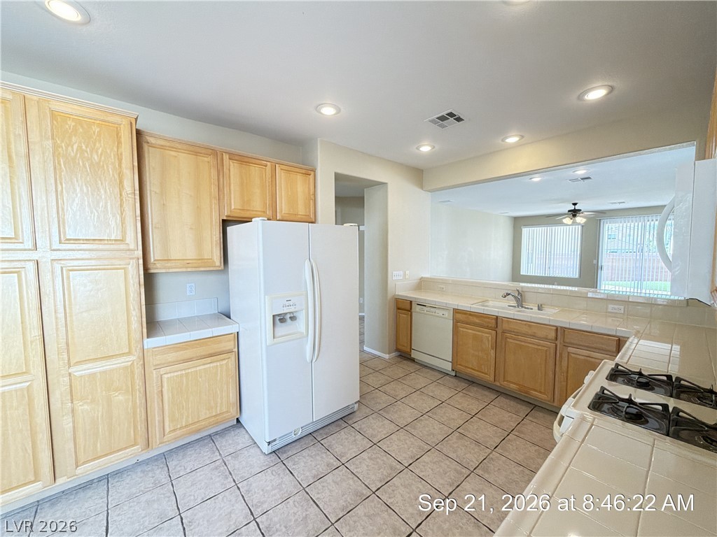 2801 Bahama Point Avenue Property Photo 11