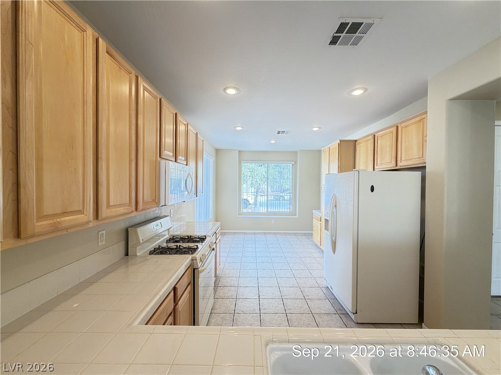 2801 Bahama Point Avenue Property Photo 12