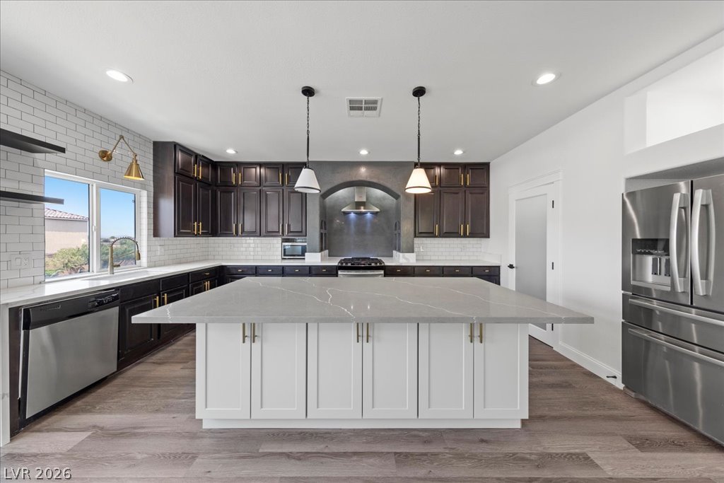 6050 Belvedere Canyon Avenue Property Photo 11