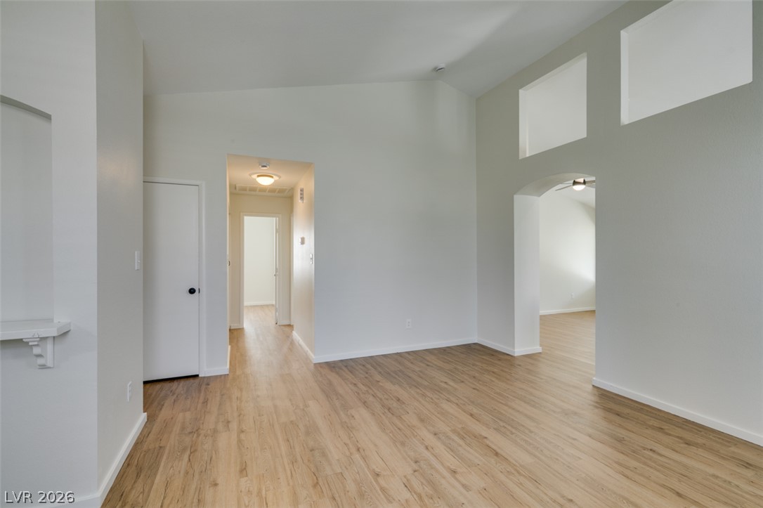 7749 Kasmere Falls Drive Property Photo 4