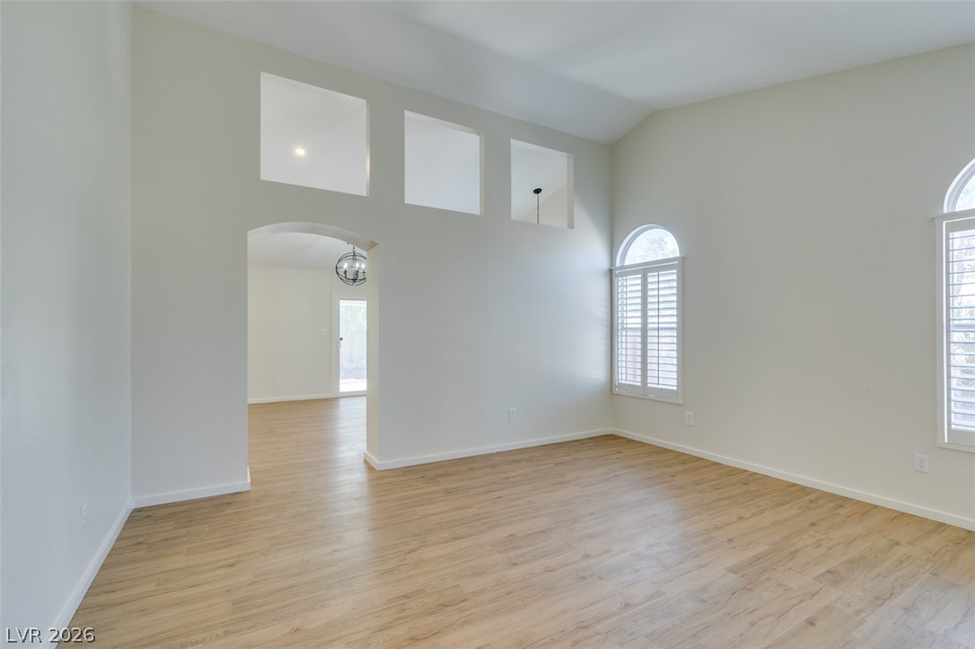 7749 Kasmere Falls Drive Property Photo 12