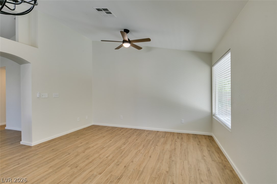 7749 Kasmere Falls Drive Property Photo 17