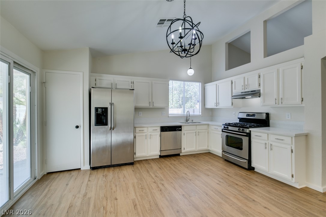 7749 Kasmere Falls Drive Property Photo 23