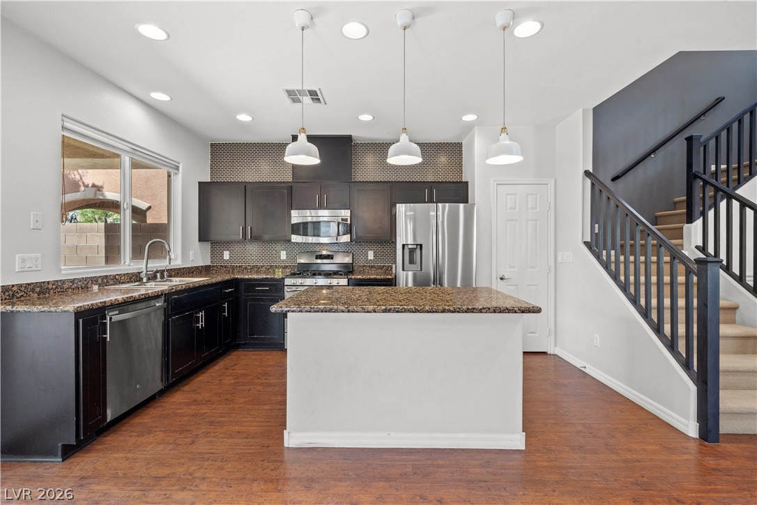 1021 Chestnut Chase Street Property Photo 8