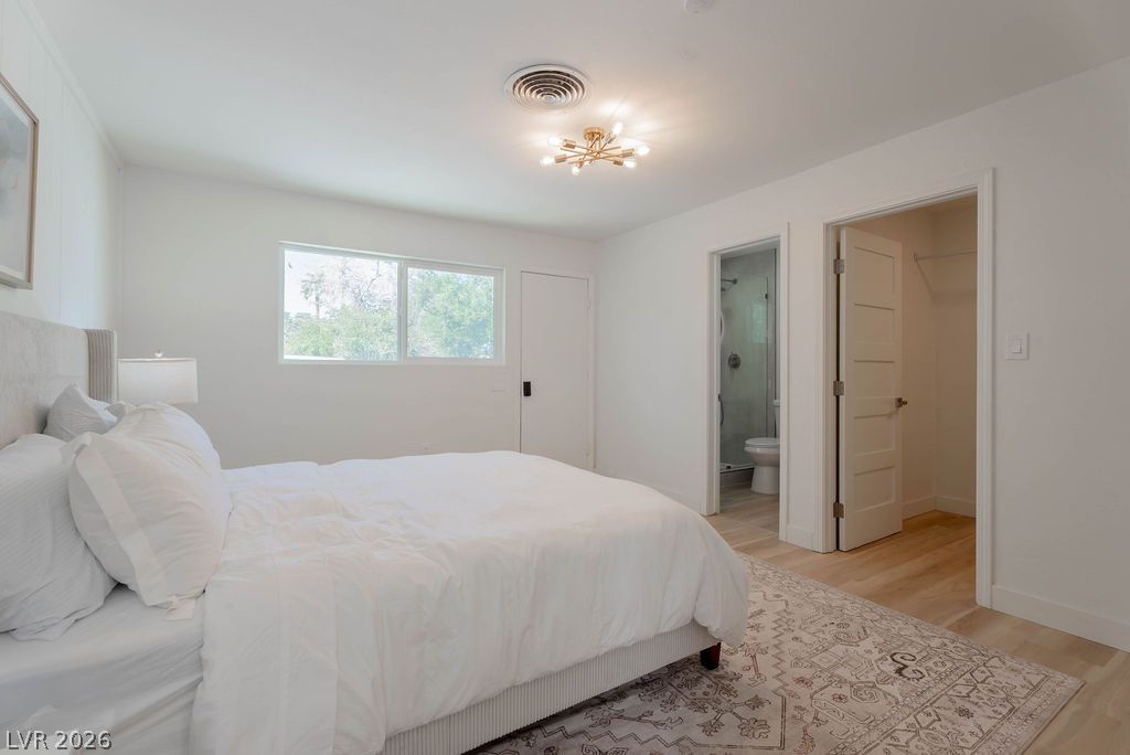 2106 West Oakey Boulevard Property Photo 19