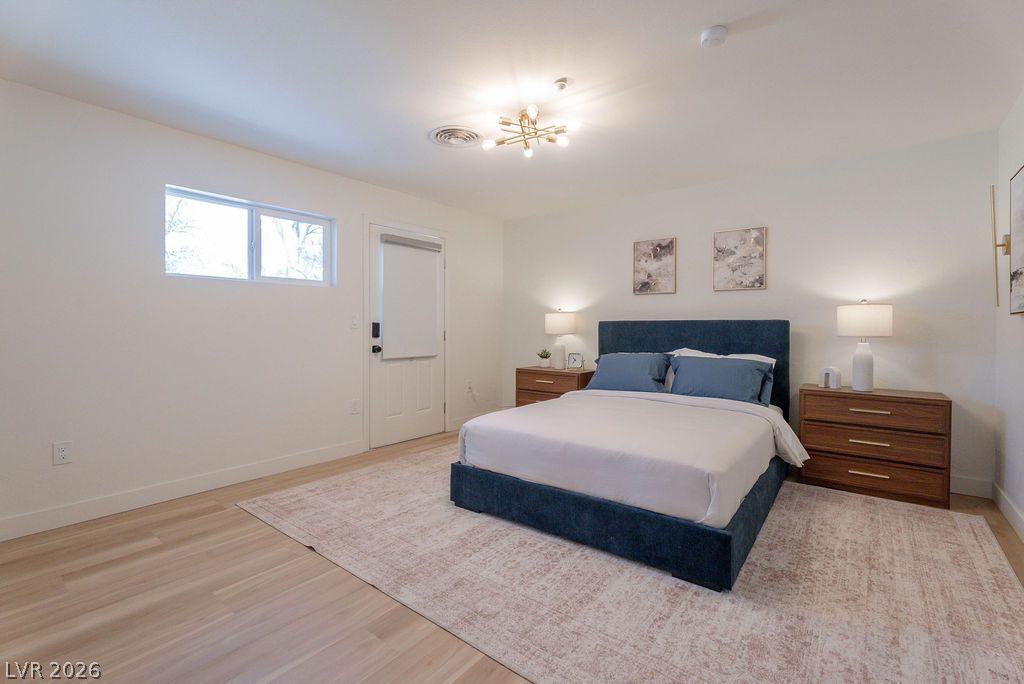 2106 West Oakey Boulevard Property Photo 42