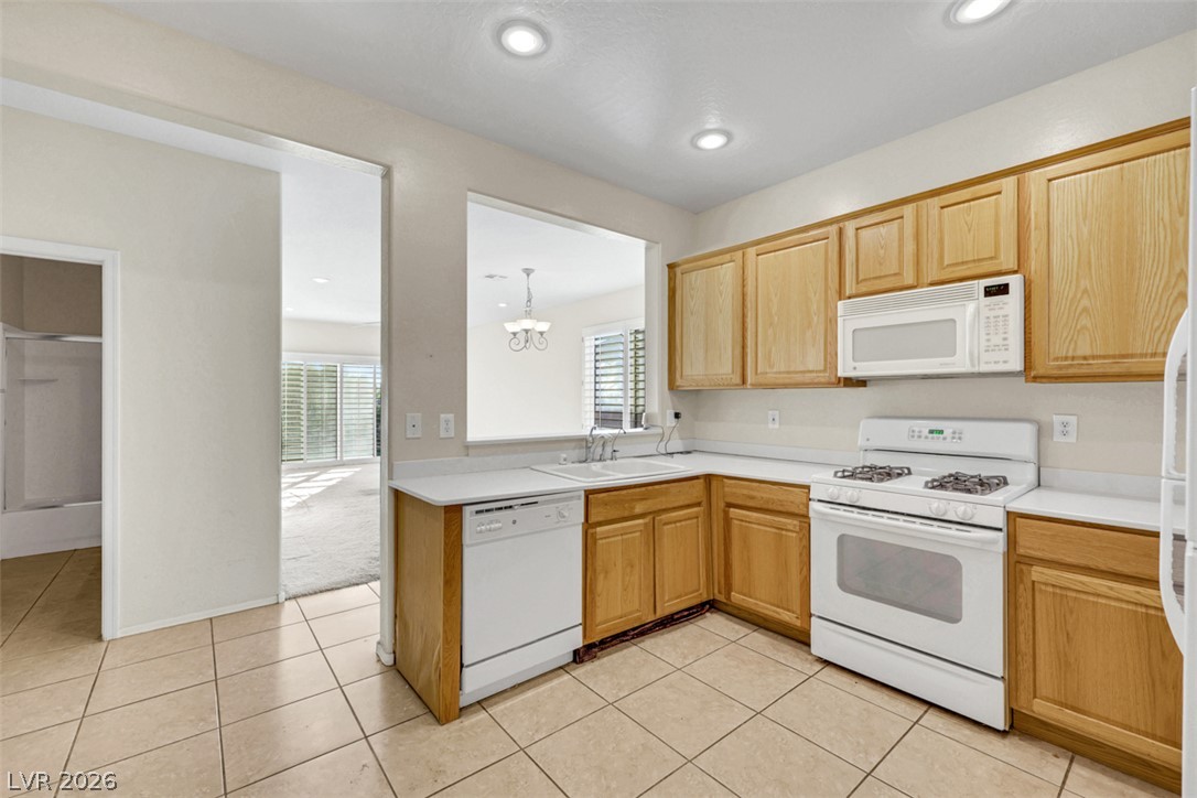 2557 Corvus Street Property Photo 5