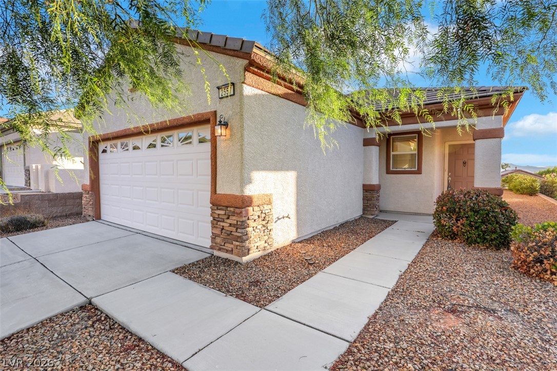 2557 Corvus Street Property Photo 34