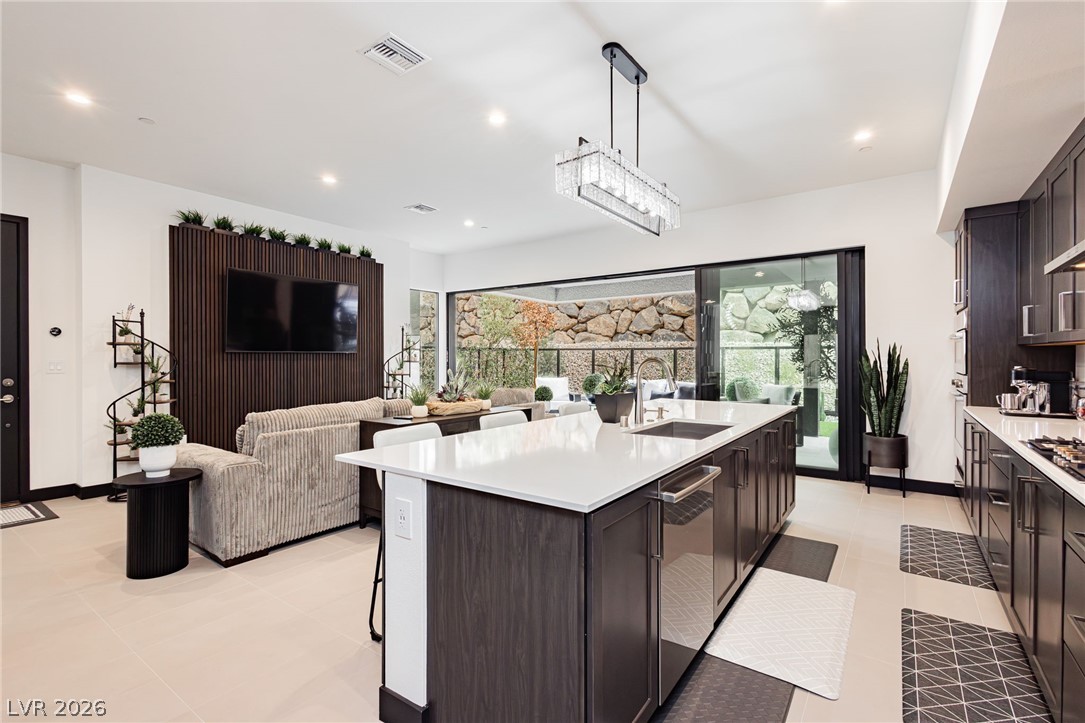 13 Promenade Isle Lane Property Photo 1