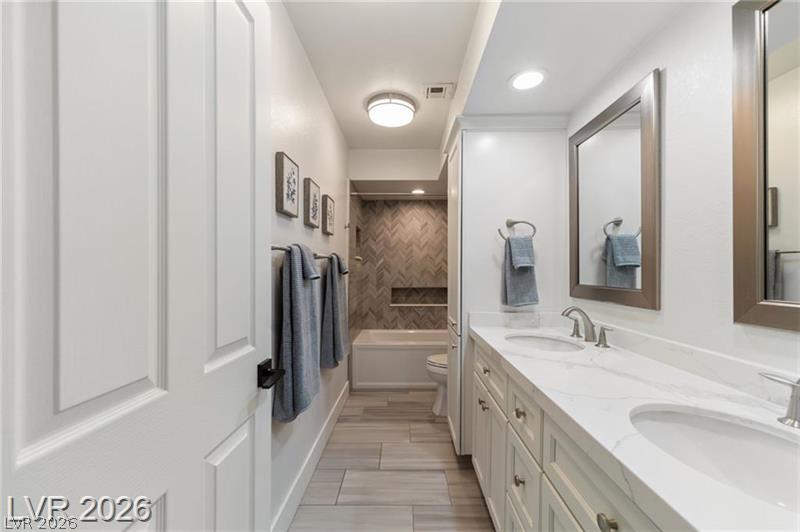 2233 Versailles Court Property Photo 19