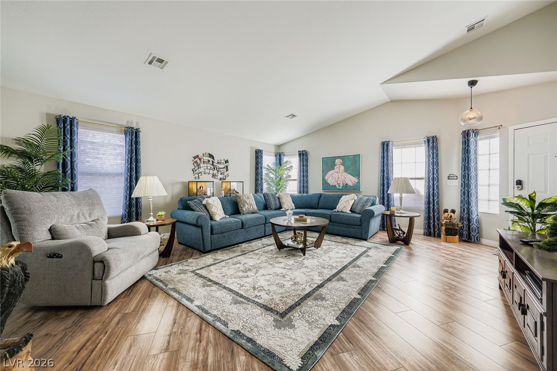10059 Oak Creek Canyon Avenue Property Photo 10