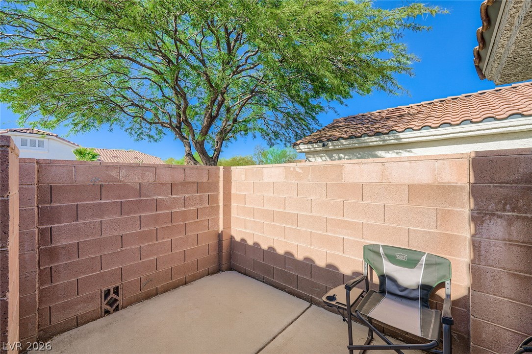 10059 Oak Creek Canyon Avenue Property Photo 37