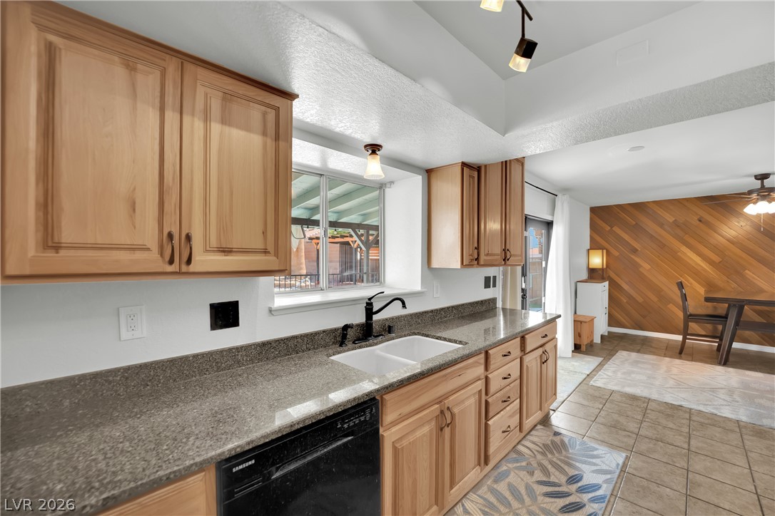 3104 Antigua Drive Property Photo 12