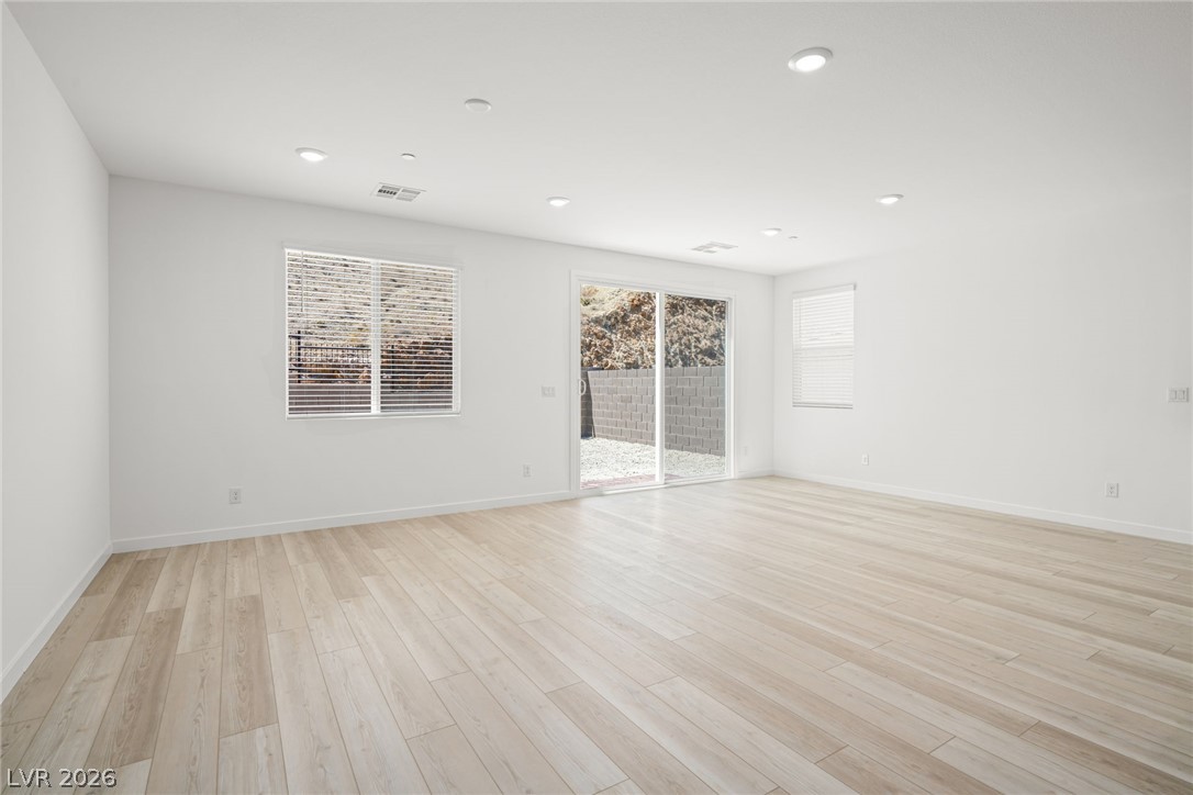 1429 Bianca Falls Drive Property Photo 24