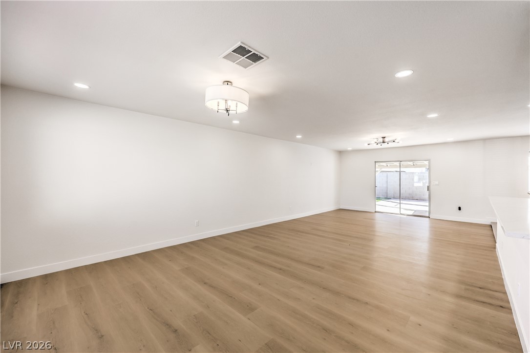 4309 Mott Circle Property Photo 6