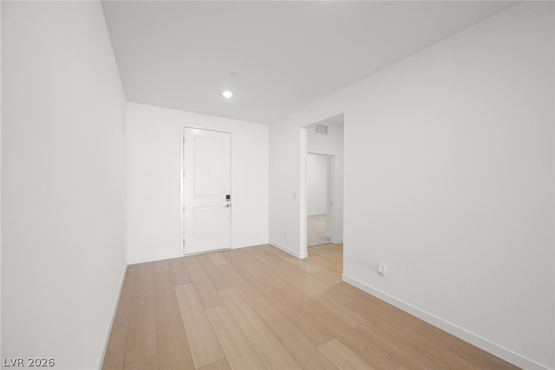 1480 Bianca Falls Drive Property Photo 3