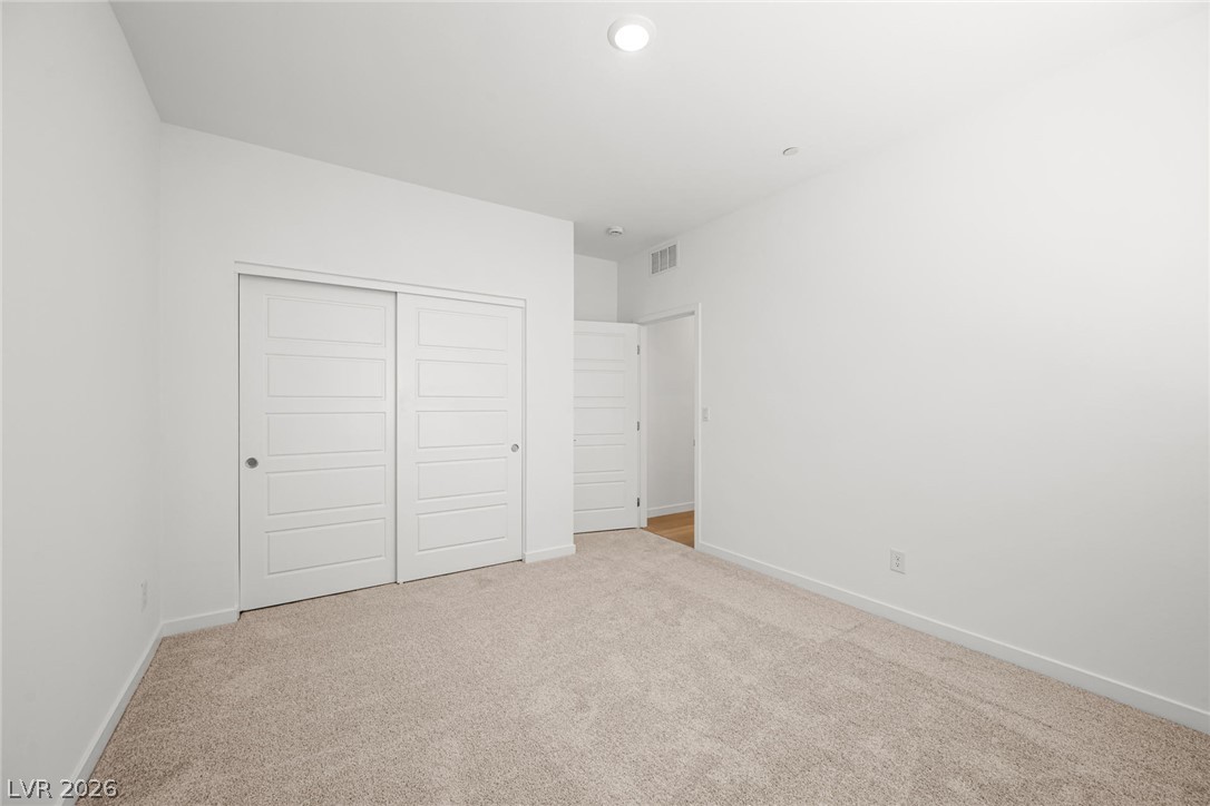 1480 Bianca Falls Drive Property Photo 8