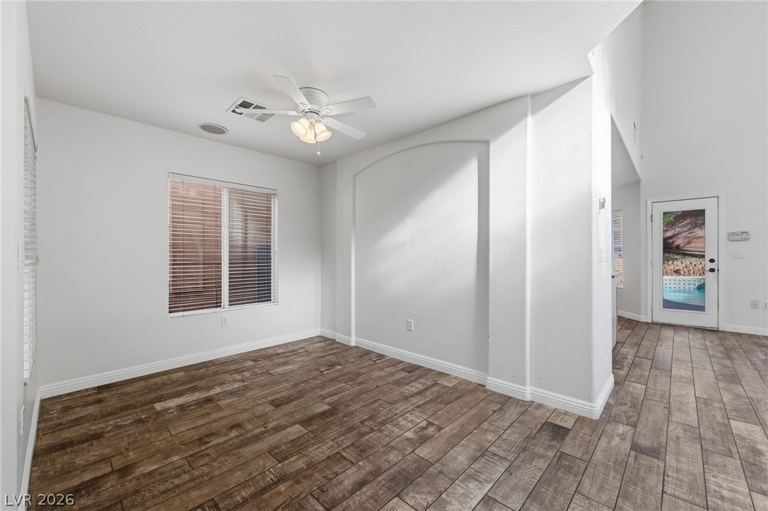 11016 Linden Leaf Avenue Property Photo 5